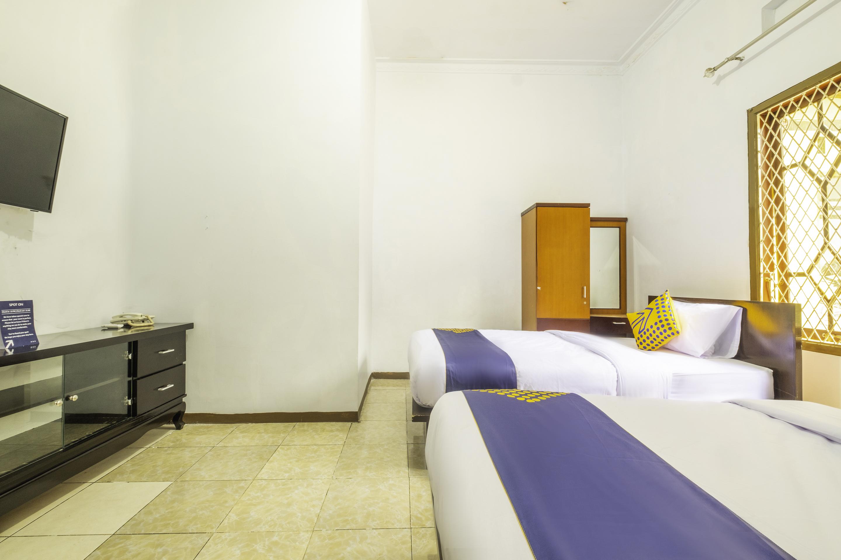 Spot On 2395 Hotel Aden 2 Syariah Тасікмалая Екстер'єр фото
