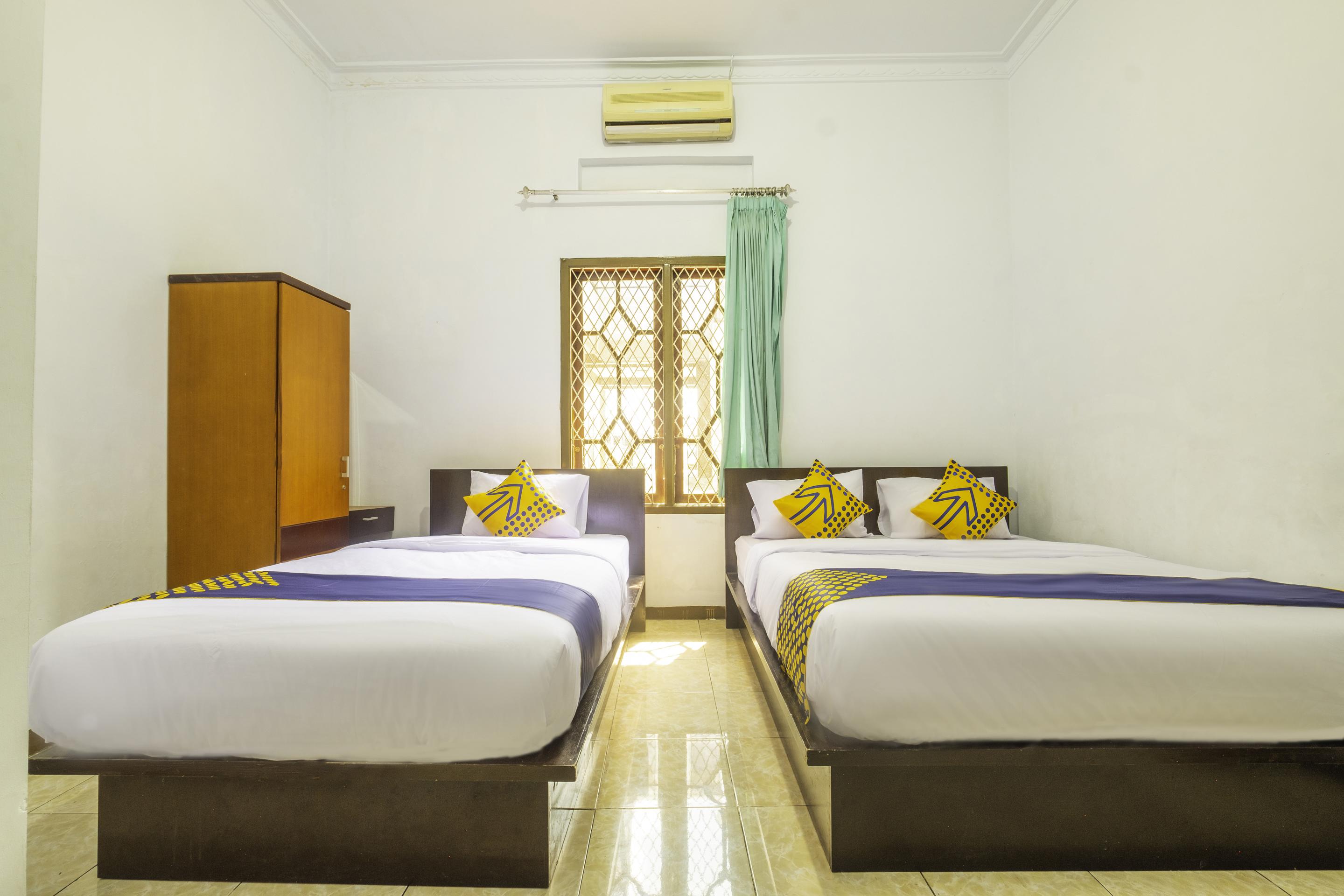 Spot On 2395 Hotel Aden 2 Syariah Тасікмалая Екстер'єр фото
