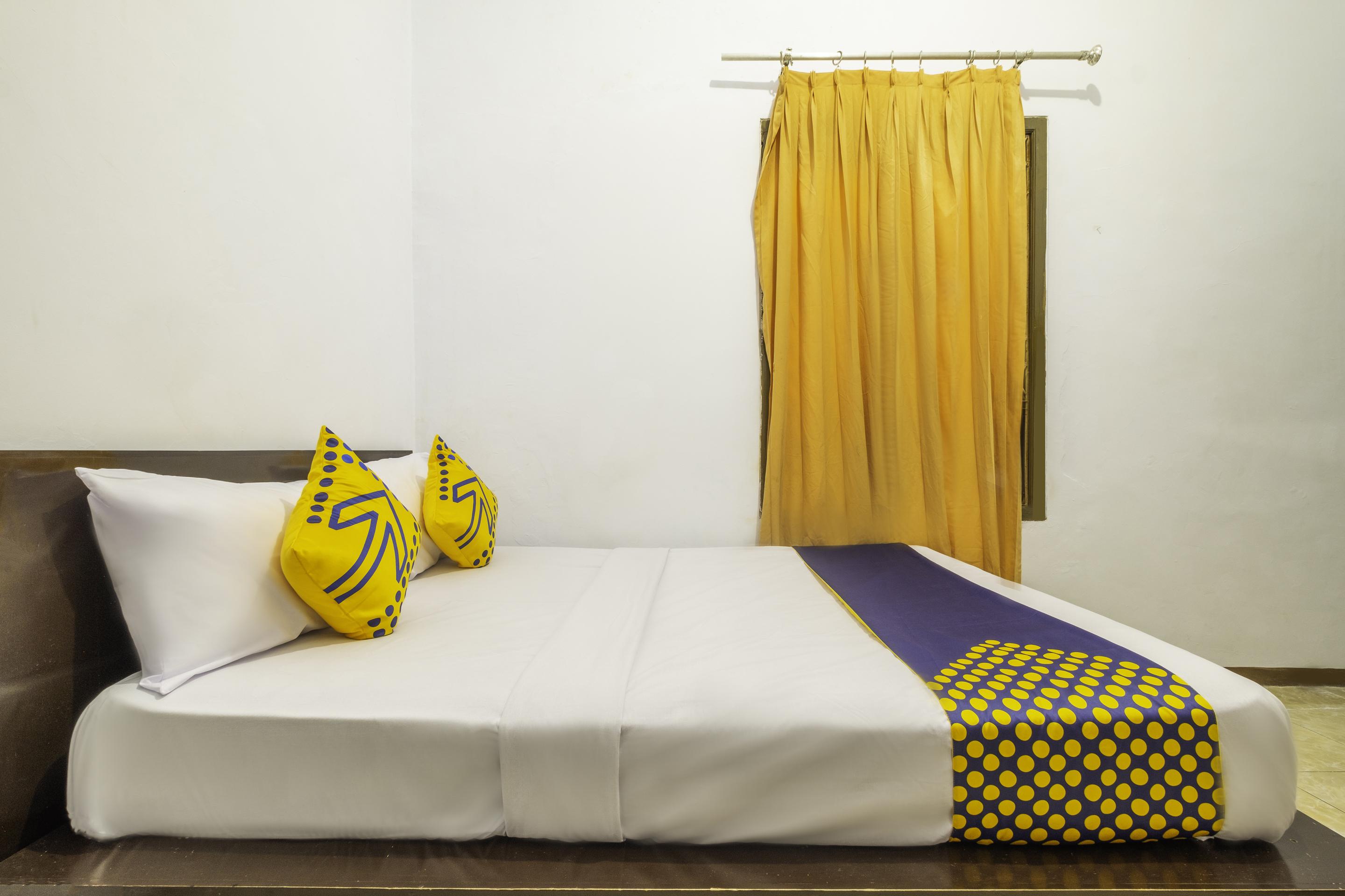 Spot On 2395 Hotel Aden 2 Syariah Тасікмалая Екстер'єр фото