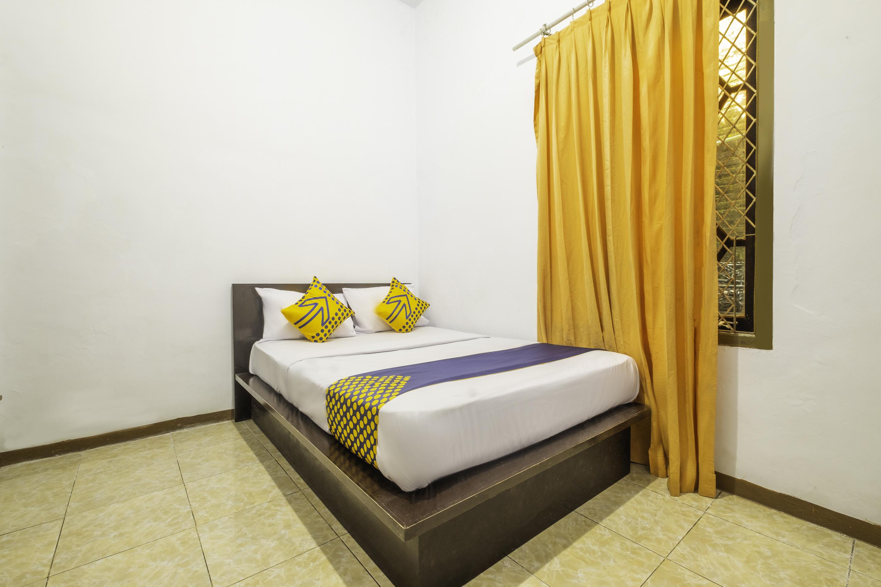 Spot On 2395 Hotel Aden 2 Syariah Тасікмалая Екстер'єр фото